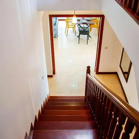 Costa فيلة